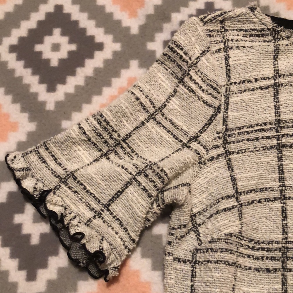 Banana Republic Square Patterned Top Size XS - Picture 3 of 10